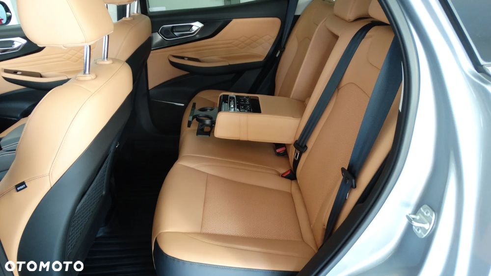 BAIC 7 1.5T Luxury DCT - 16