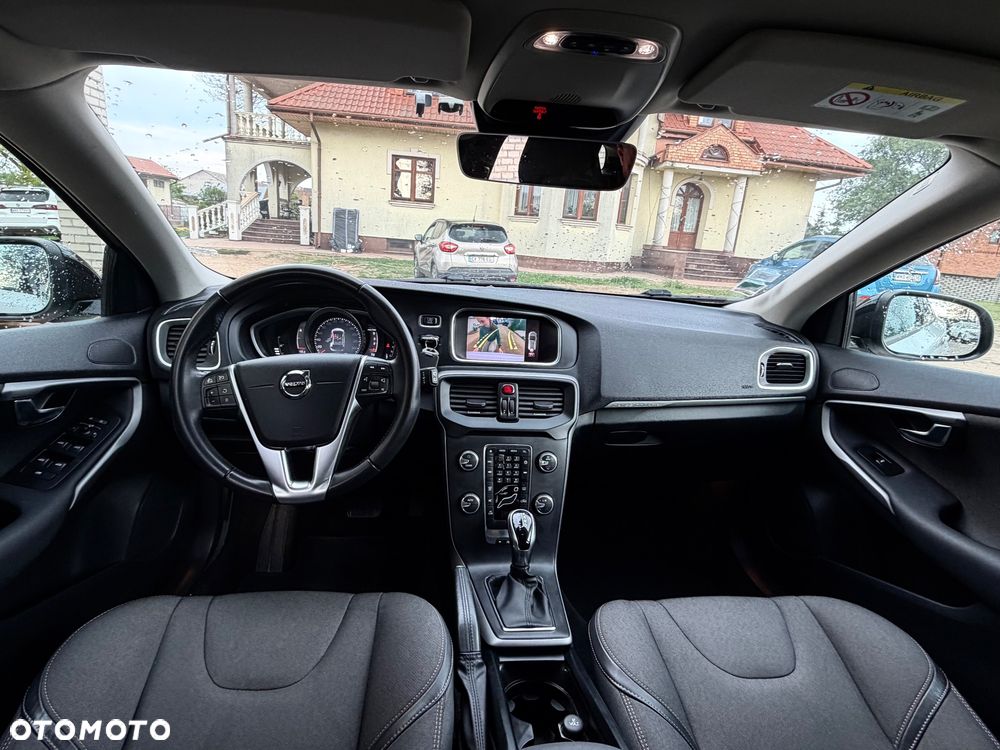 Volvo V40 Cross Country D2 Geartronic Momentum - 12