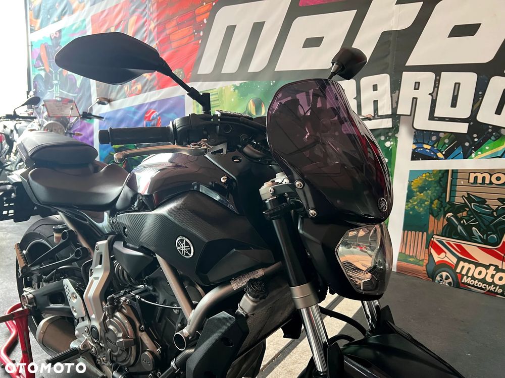 Yamaha MT - 12