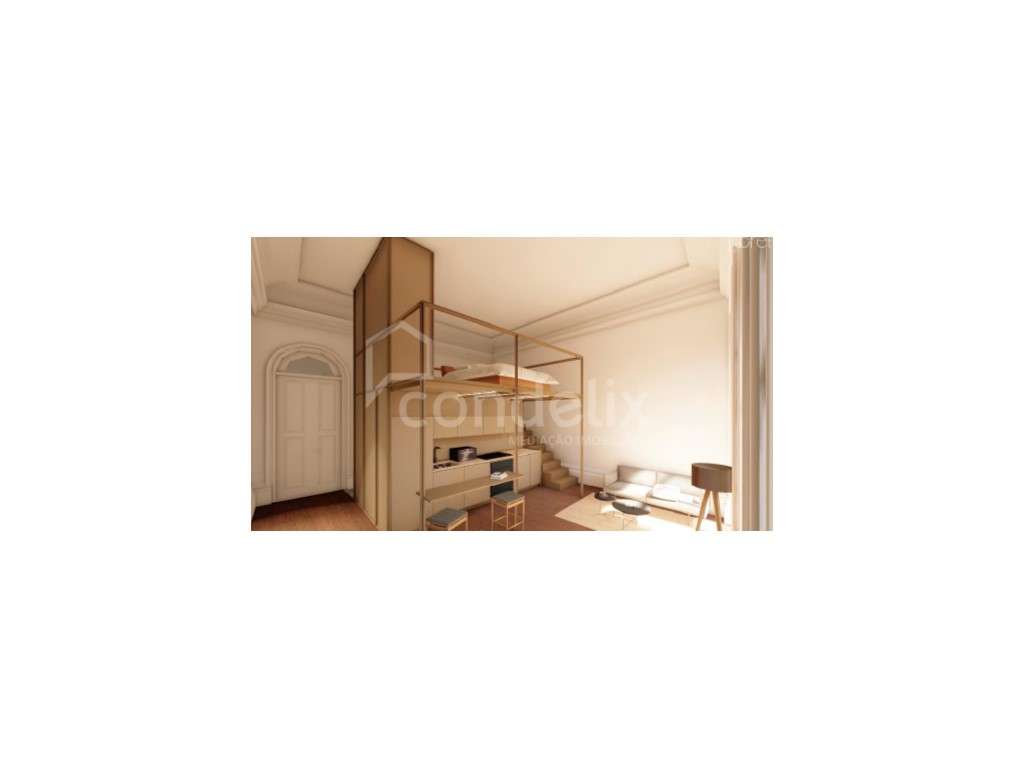 Apartamento T0 Duplex com varanda para venda no centro do Porto - Grande imagem: 2/16