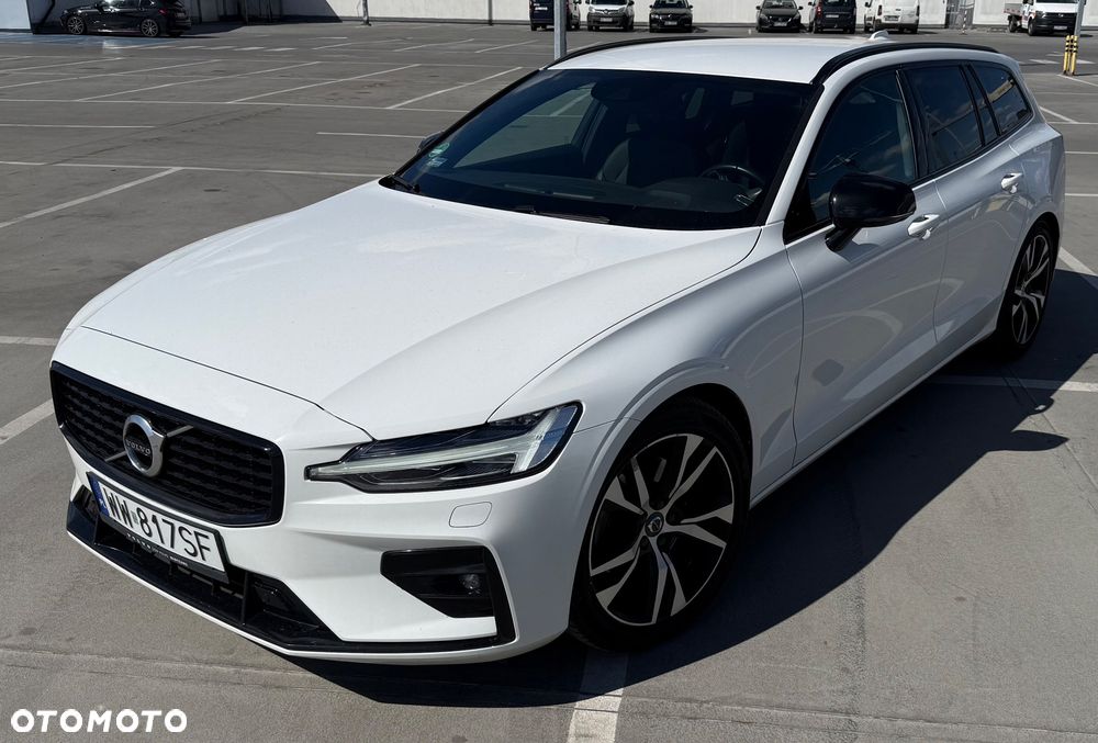 Volvo V60 D4 R-Design - 1