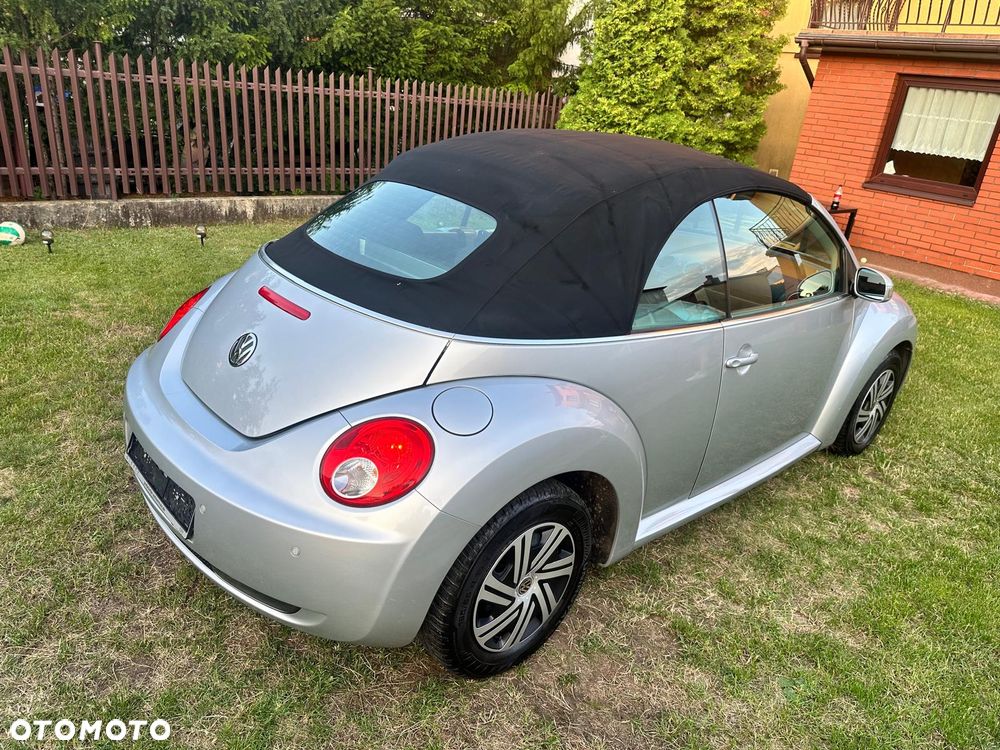 Volkswagen New Beetle 1.6 - 20