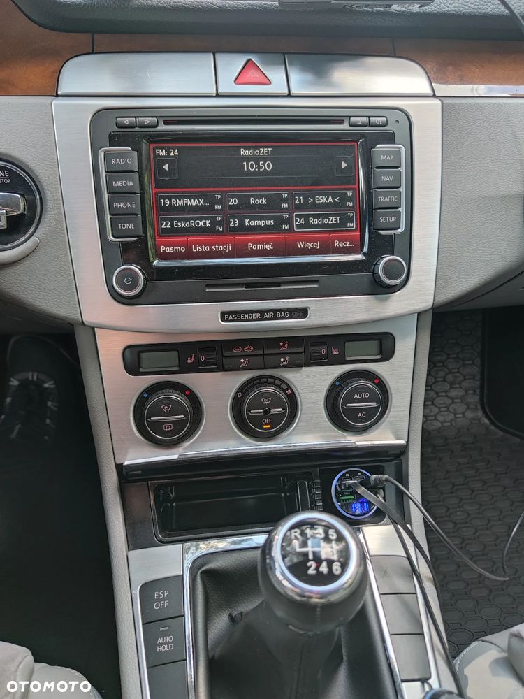 Volkswagen Passat 2.0 TSI Highline - 18