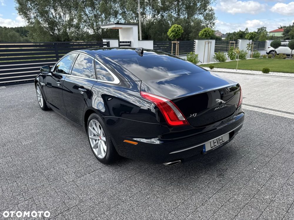 Jaguar XJ 3.0 V6 Premium Luxury - 16