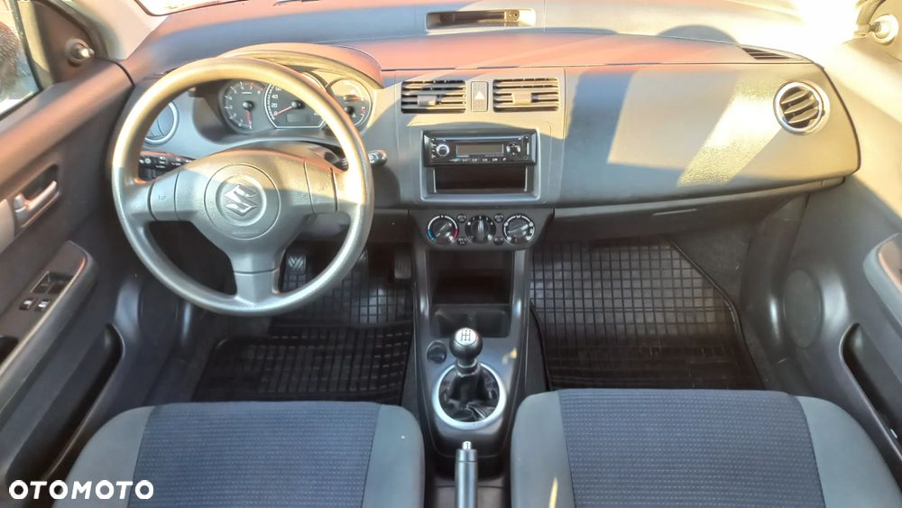 Suzuki Swift - 7