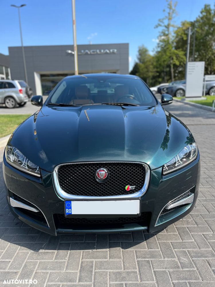 Jaguar XF 3.0D S Portfolio - 9