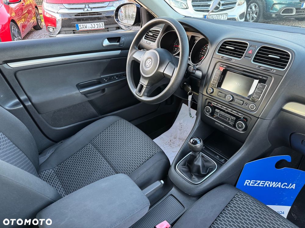 Volkswagen Golf - 6