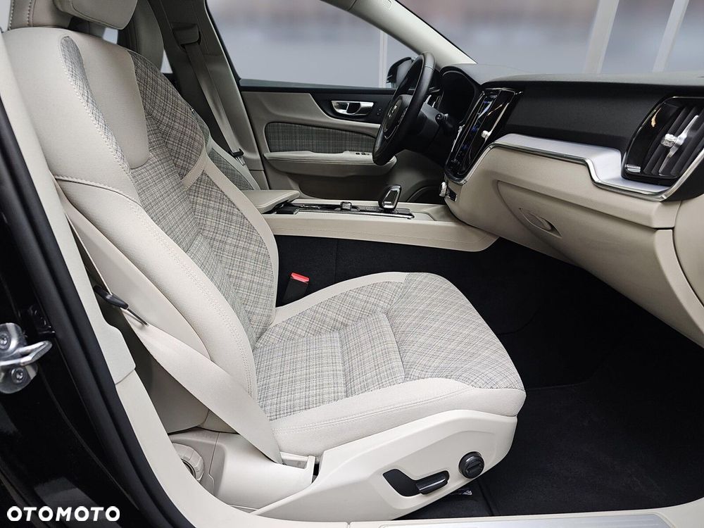 Volvo V60 - 11
