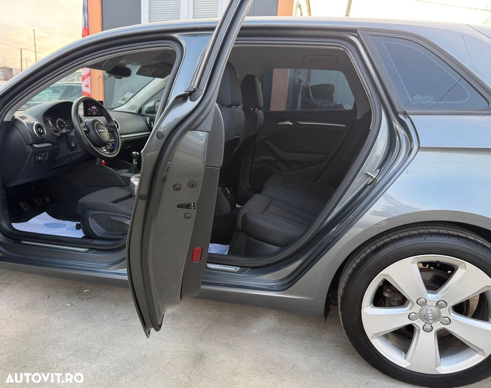 Audi A3 2.0 TDI ack (clean diesel) S line Sportpaket - 20