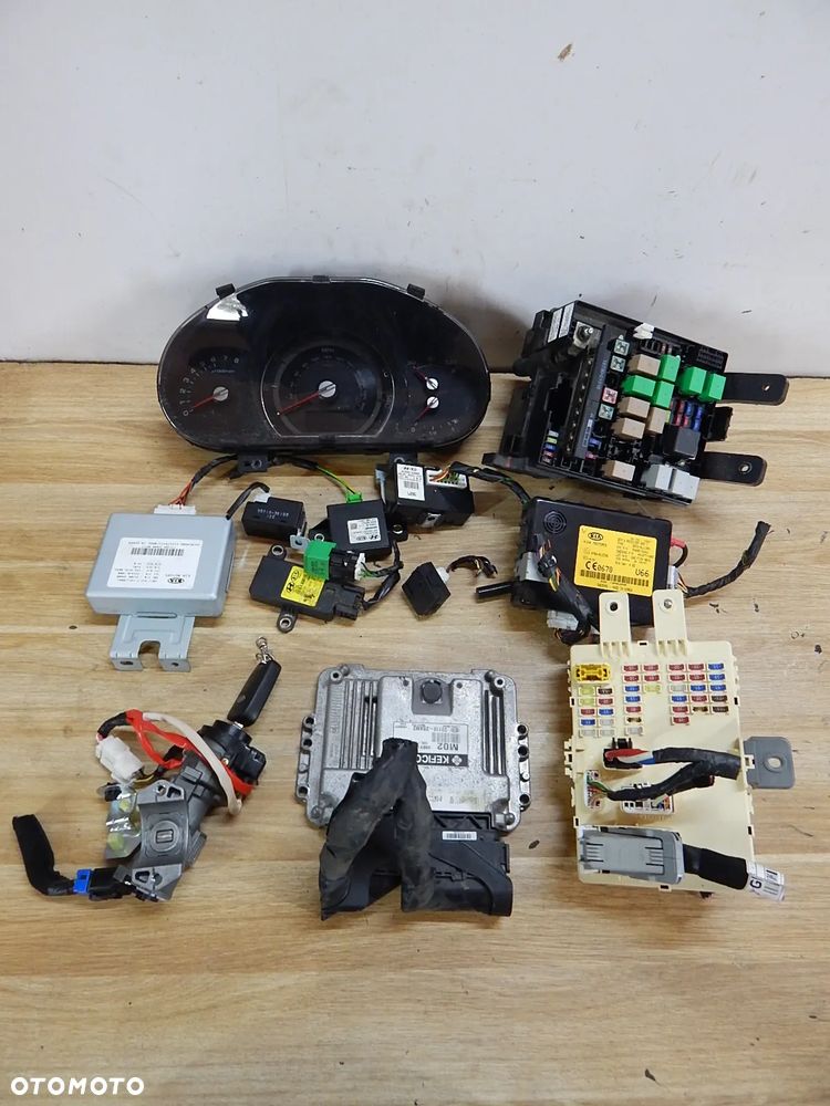 Zestaw startowy do odpalenia sterownik 1.6 GDI Kia Sportage III Hyundai 10-16 Łuków części