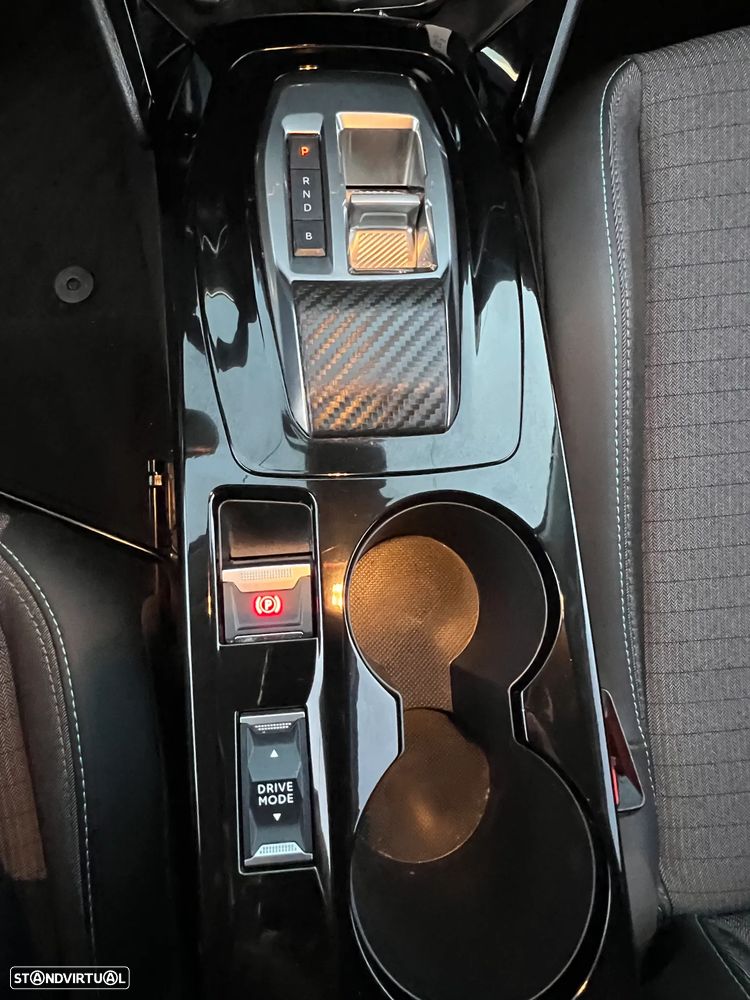 Peugeot e-208 Allure Pack - 27