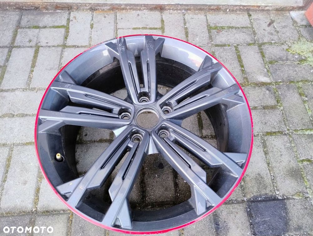 felga 7.5j 18 et49 volkswagen golf vii 5g0601025dr - 2