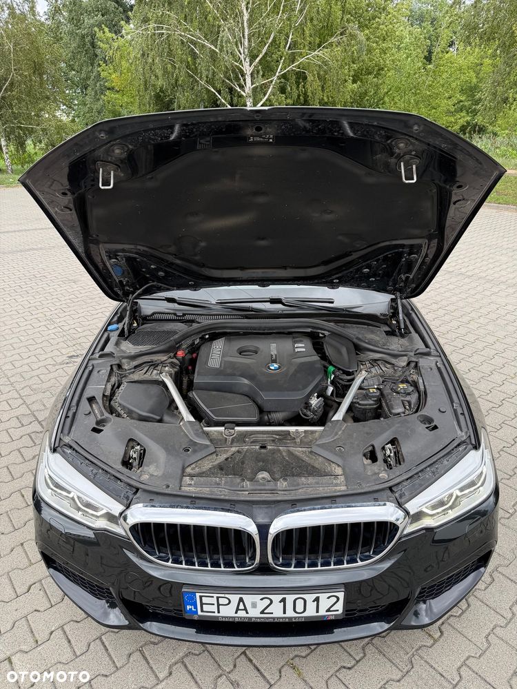 BMW Seria 5 530i xDrive M Sport sport - 9