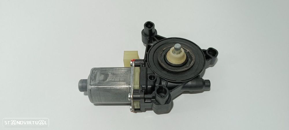 MOTOR ELEVADOR FRENTE ESQUERDO SEAT LEON SPORTSTOURER (KL8) FR - 7