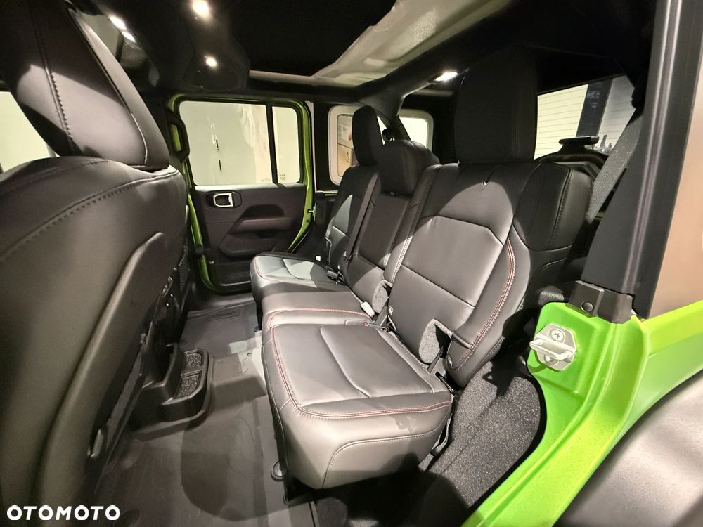 Jeep Wrangler Unlimited GME 2.0 Turbo Rubicon - 25