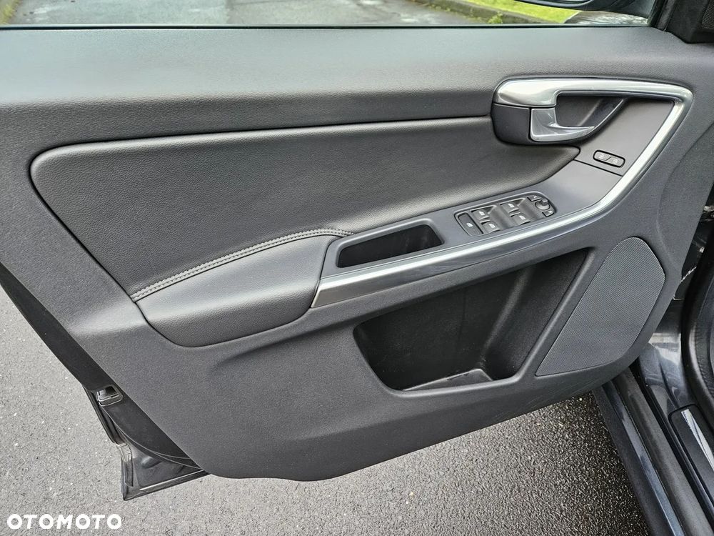 Volvo XC 60 D3 Momentum - 23