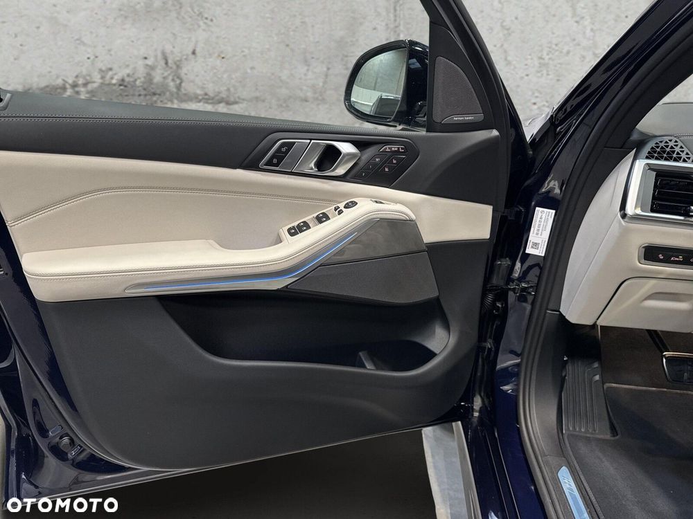 BMW X7 - 11
