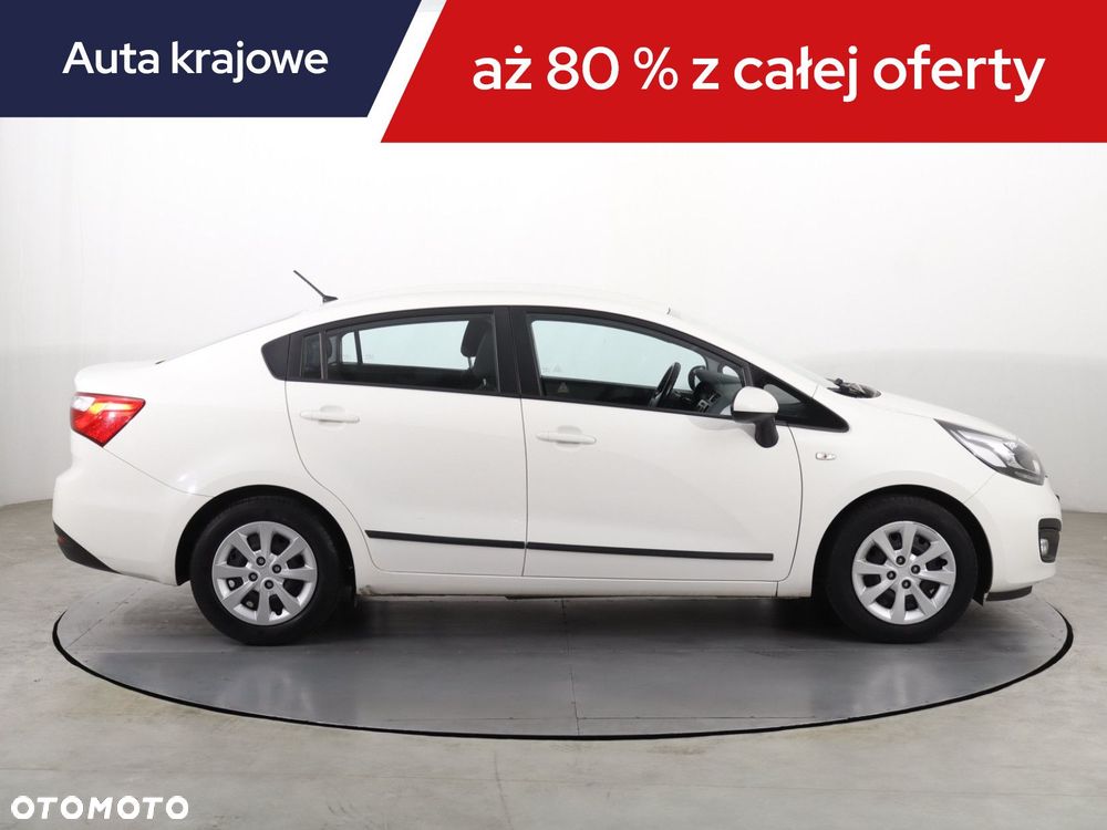 Kia Rio - 8