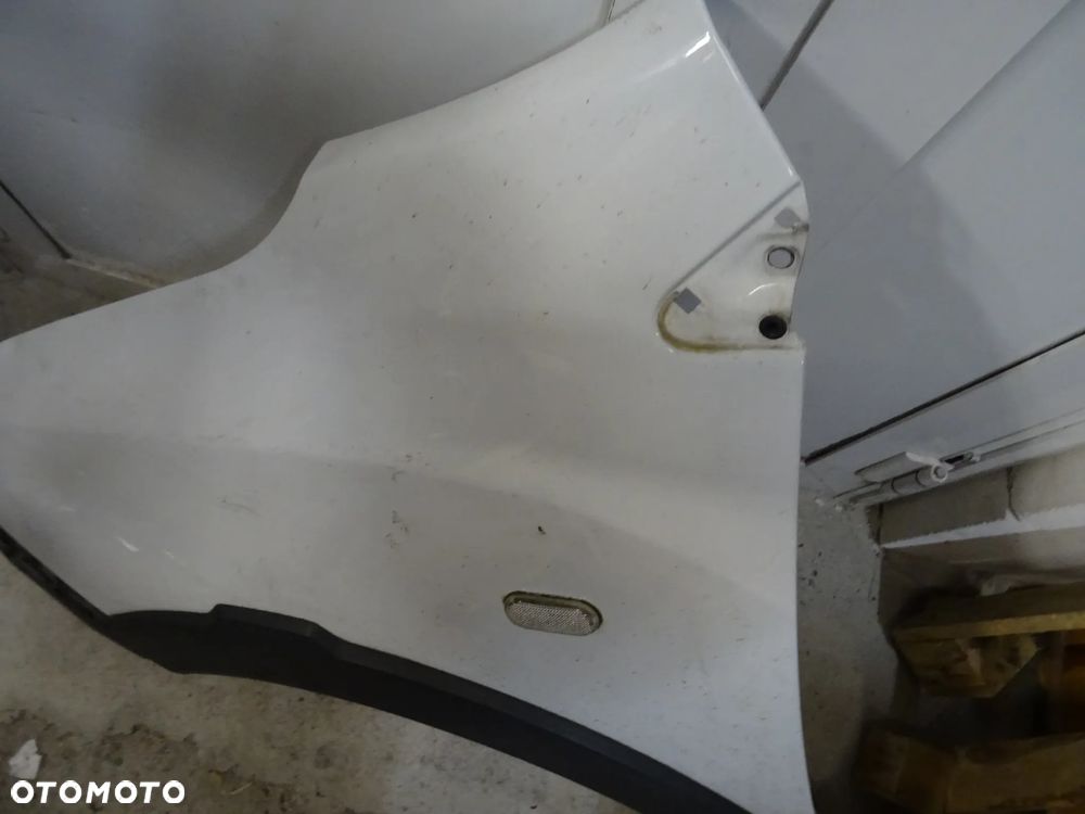 DACIA LODGY STEPWAY DOKKER STEPWAY BLOTNIK LEWY PRAWY BIALY LISTWA NADKOLE PODLUZNICA CZESCI ROZNE PYTAC - 3