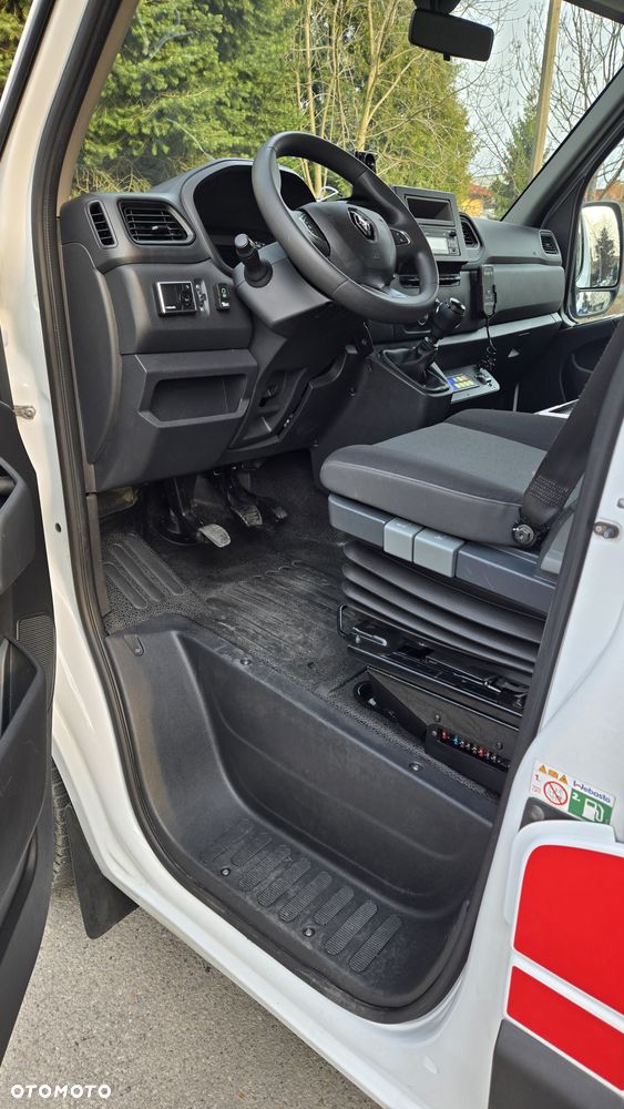 Renault Master Ambulans karetka - 7