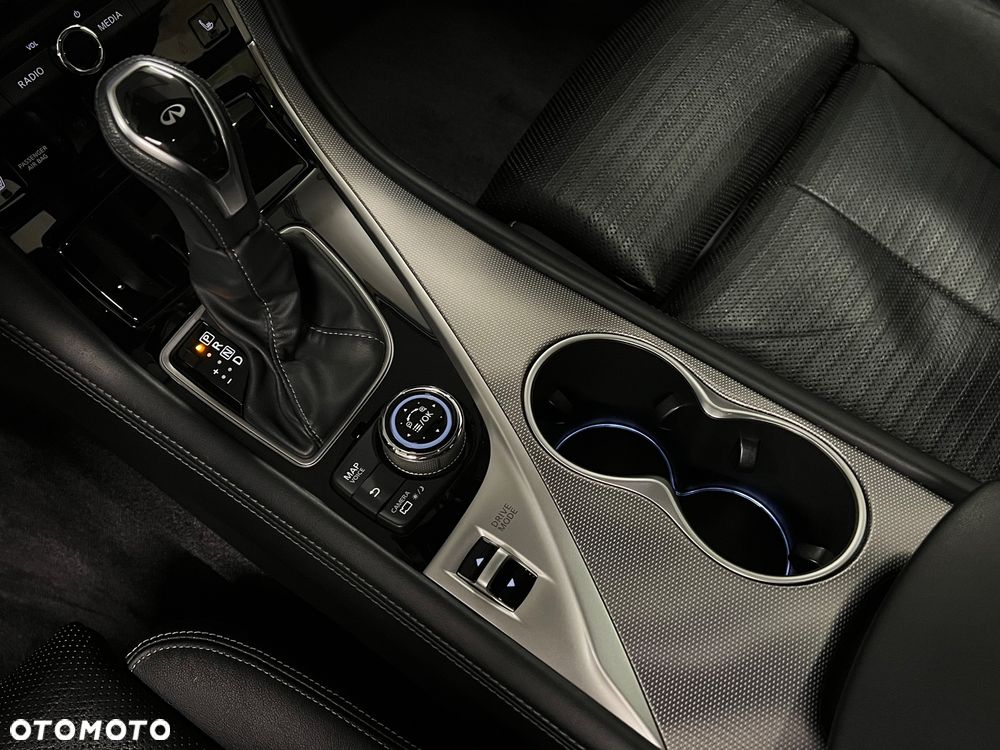 Infiniti Q50 2.0t Sport Executive EU6 - 29