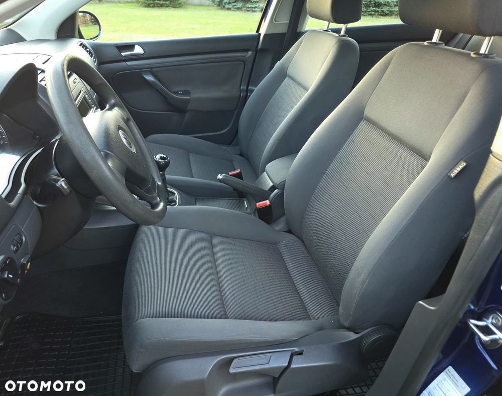 Volkswagen Golf - 19