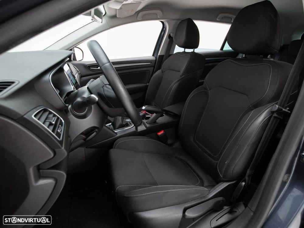 Renault Mégane Sport Tourer 1.5 Blue dCi Zen — fotografia 7