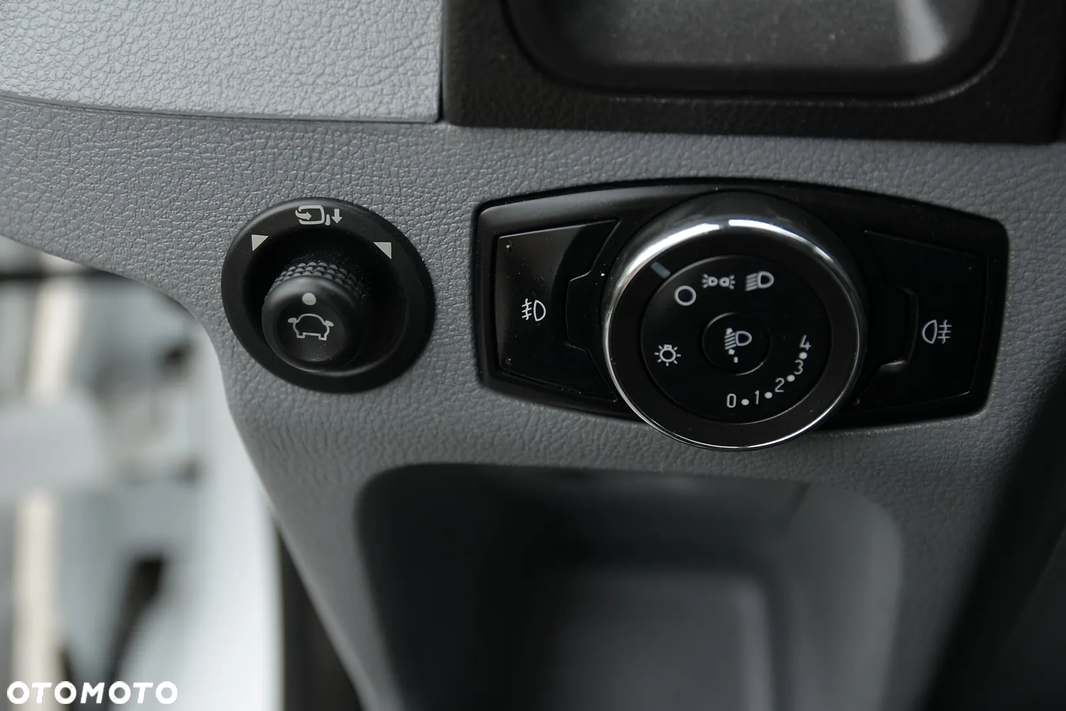 Ford TRANSIT 2.2 TDCi 140KM / WYWROTKA 3-STRONNA / BLŹNIAK / SUPER STAN! - 19