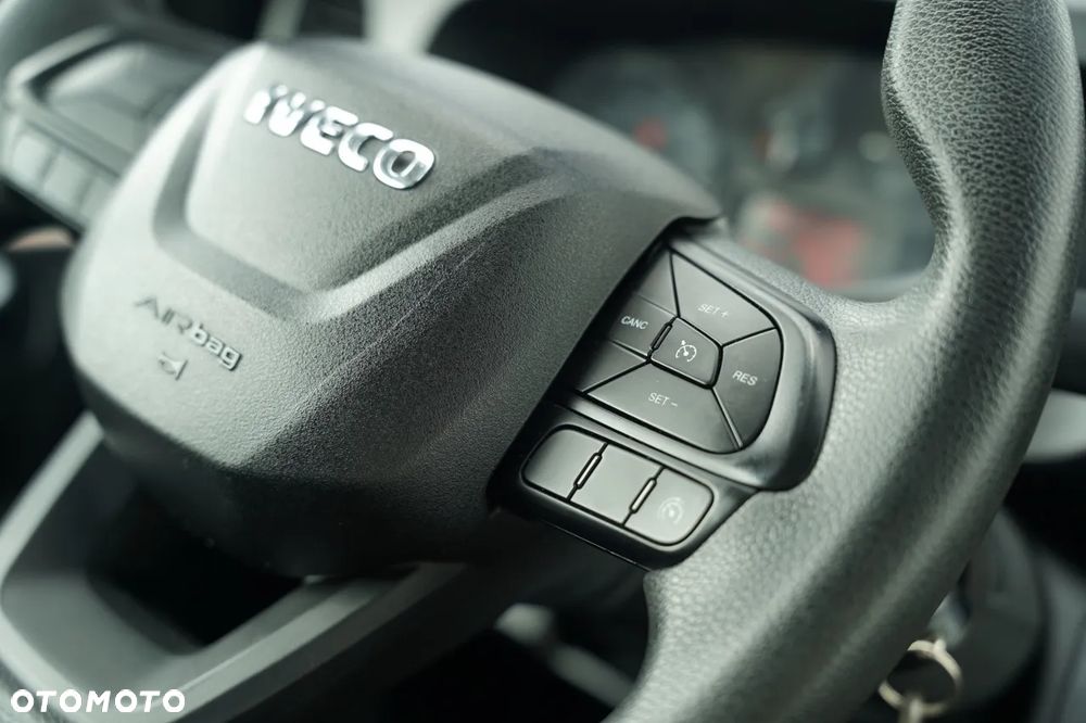 Iveco DAILY 35-160 / SKRZYNIOWY 4 M / MANUAL / BLIŹNIAK / 2020 / SPROWADZONY - 23