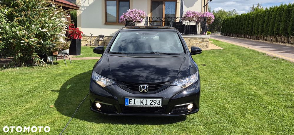 Honda Civic 1.8 i-VTEC Sport Black Edition - 3