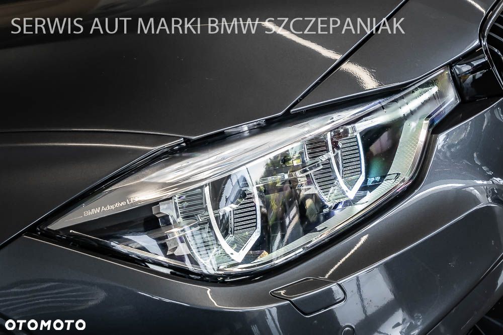 BMW Seria 3 330i M Sport - 4