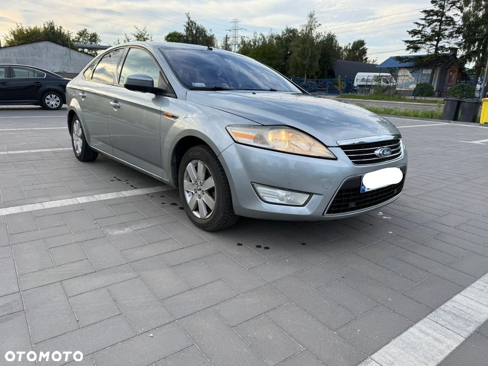 Ford Mondeo 1.6 Ambiente - 1
