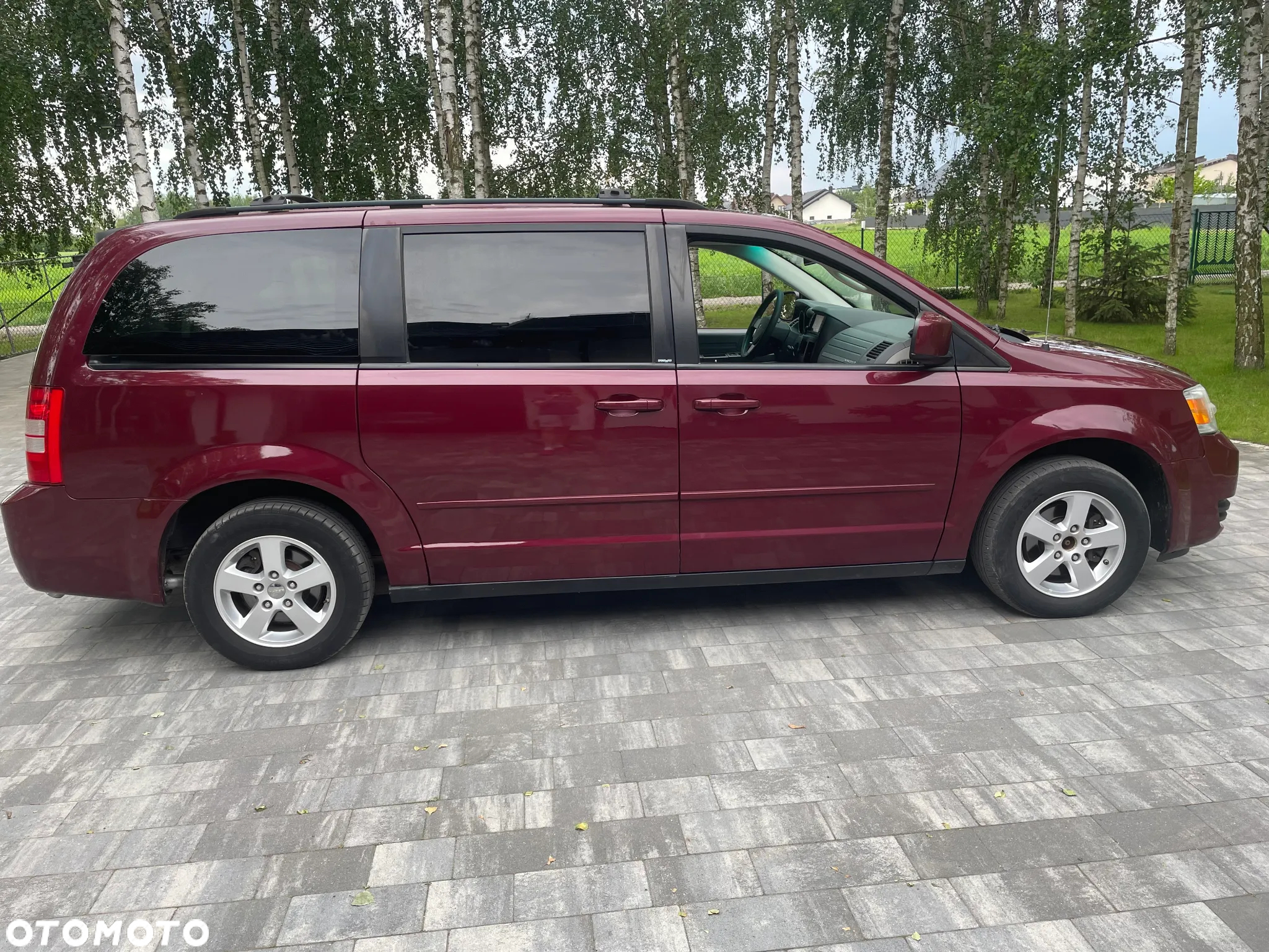 Dodge Caravan - 17