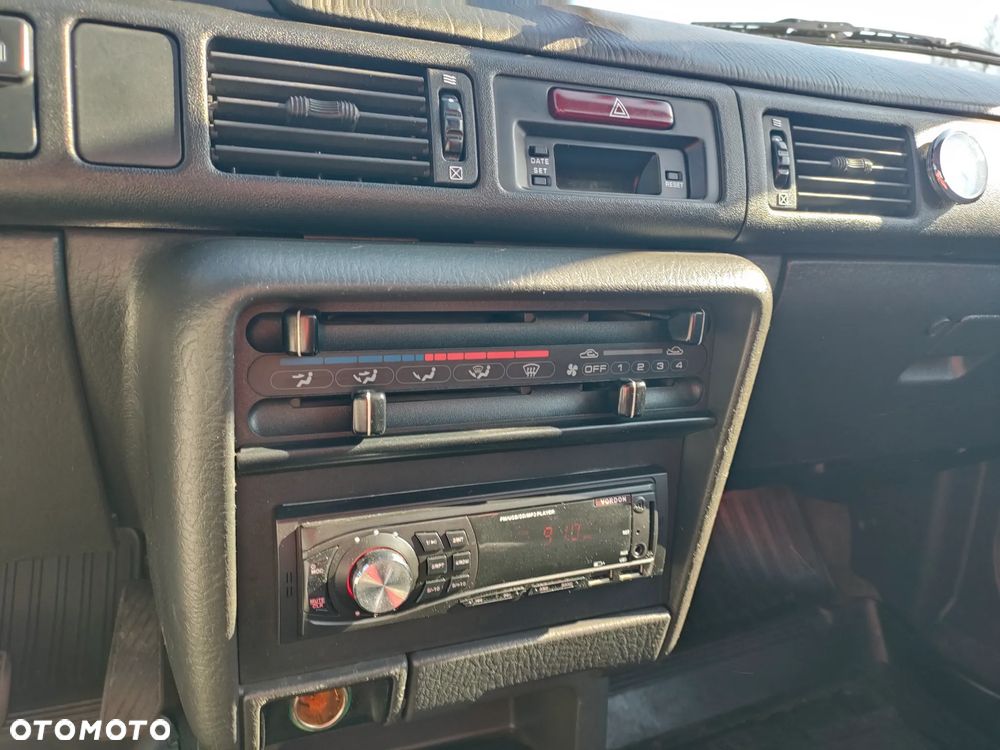 Mazda 323 - 23