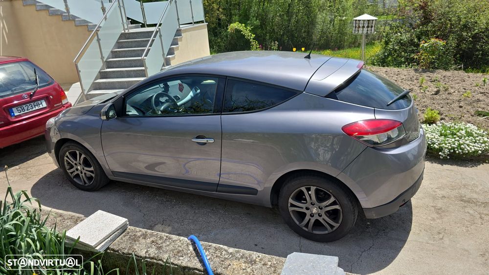 Renault Mégane Coupe Energy dCi 110 FAP Start & Stop GT Line - 4