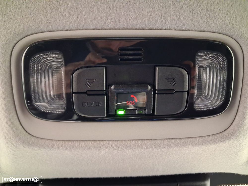 Toyota Yaris Cross 1.5 HDF Comfort Plus - 28