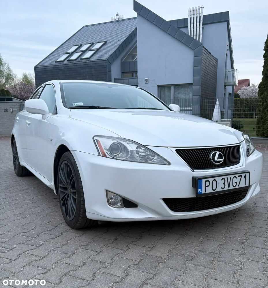 Lexus IS 250 Luxury Line - 2