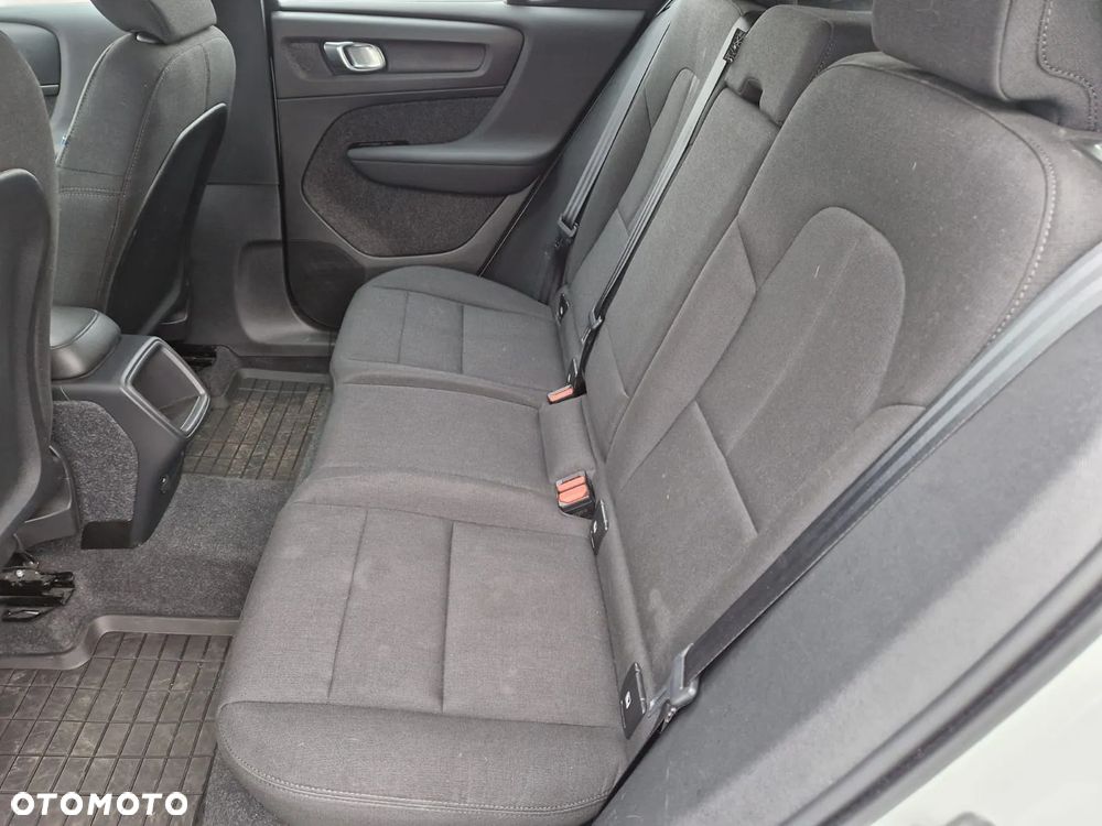 Volvo XC 40 T3 Momentum Core - 18