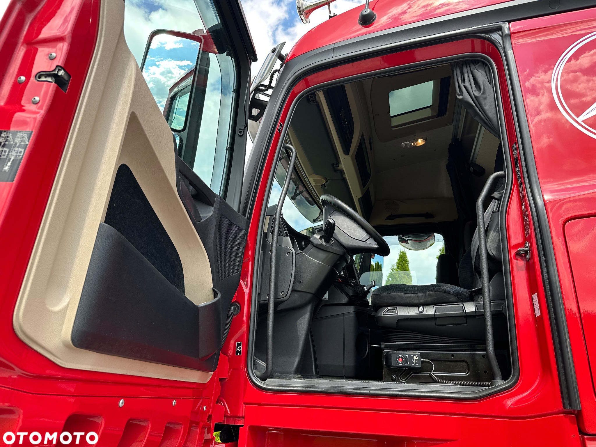 Mercedes-Benz / ACTROS / 1846 / 198 tys.km./ - 29