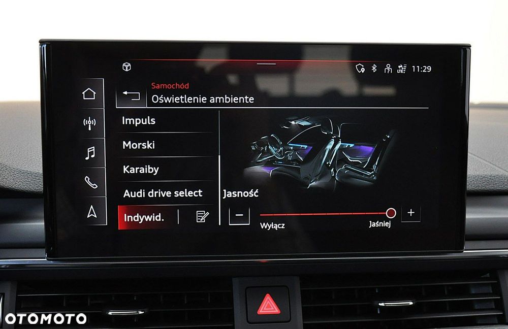 Audi A4 Allroad - 32