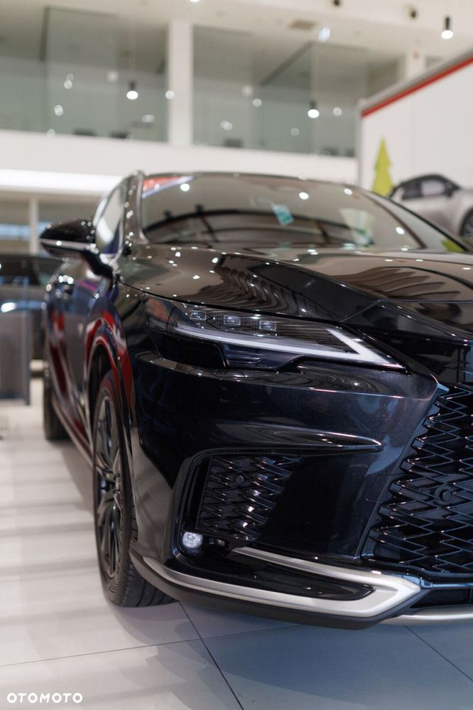 Lexus RX 450h+ F Sport Design - 11