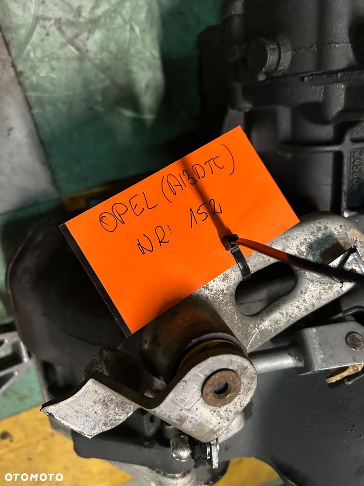 Opel Corsa D OPEL Astra J Meriva B 1.3 CDTI skrzynia biegów CE374 nr 152 - 2
