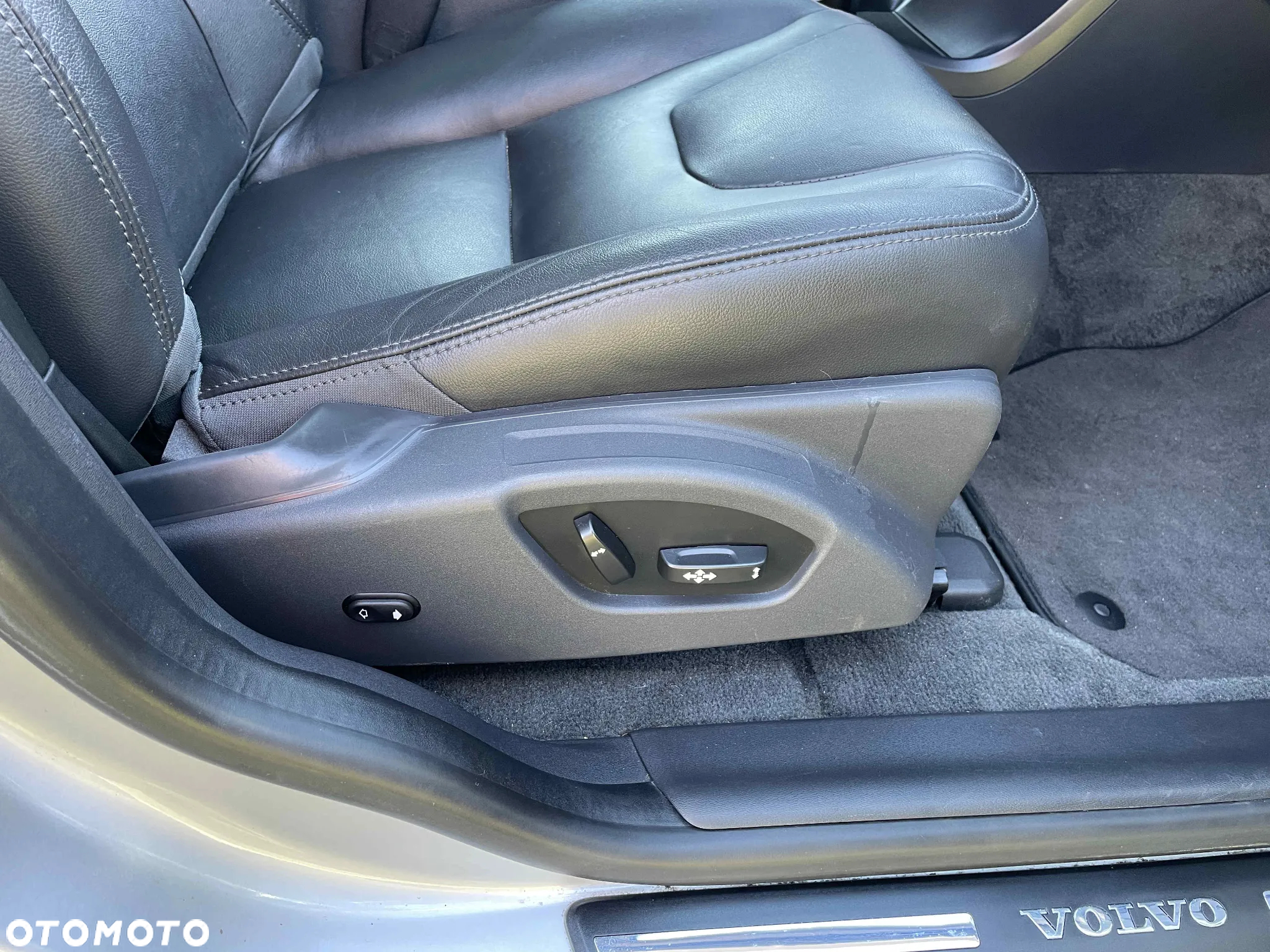 Volvo XC 60 - 18