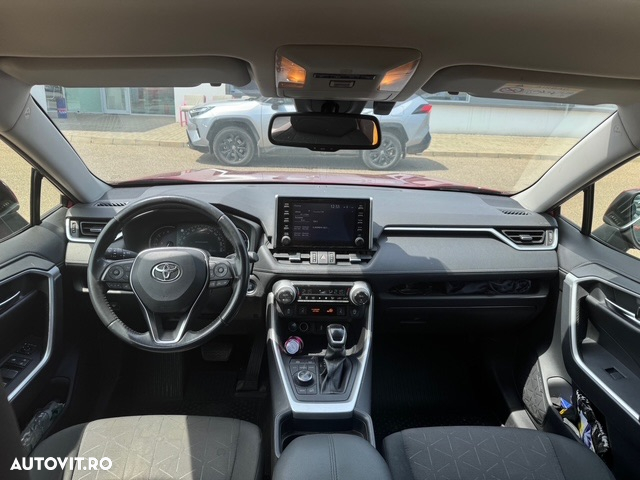 Toyota RAV4 2.0P CVT AWD Dynamic - 9