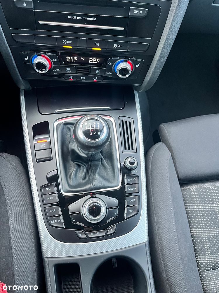 Audi A4 Avant 2.0 TDI ultra DPF Attraction - 32