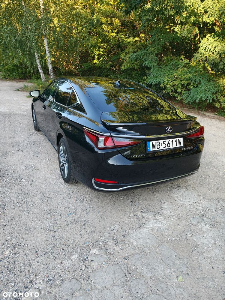Lexus ES 300h Business Edition + - 6