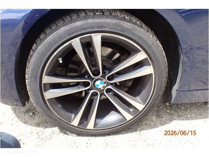 BMW Seria 3 320d xDrive Sport Line - 36