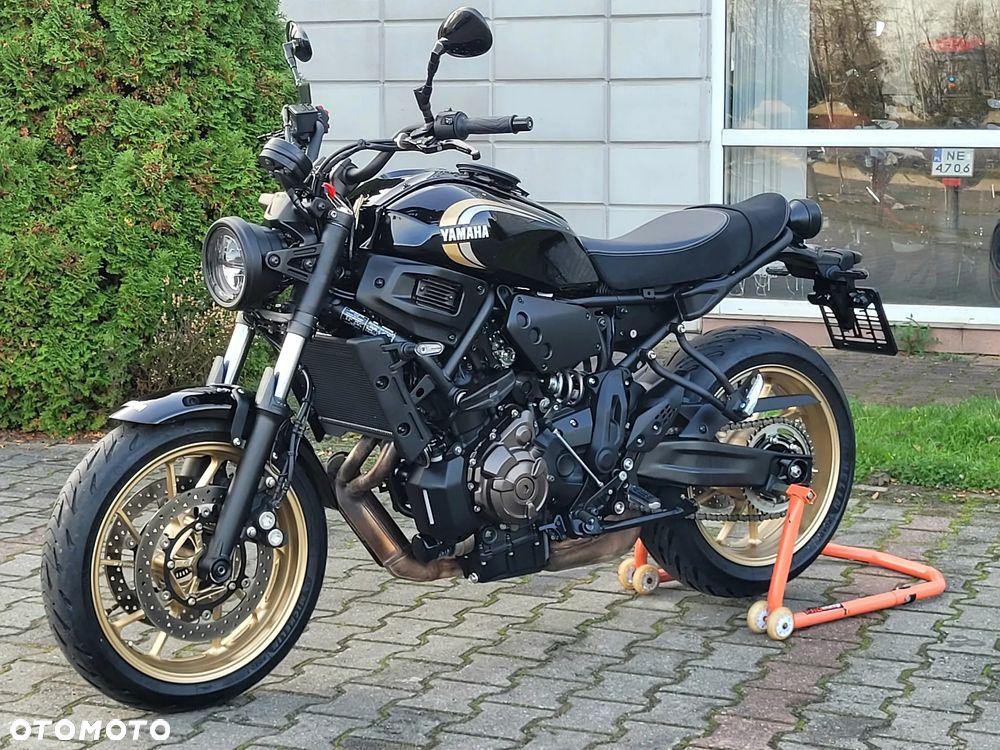 Yamaha XSR - 2