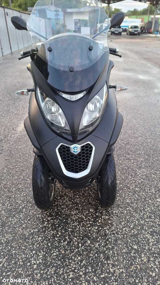 Piaggio MP-3 - 21