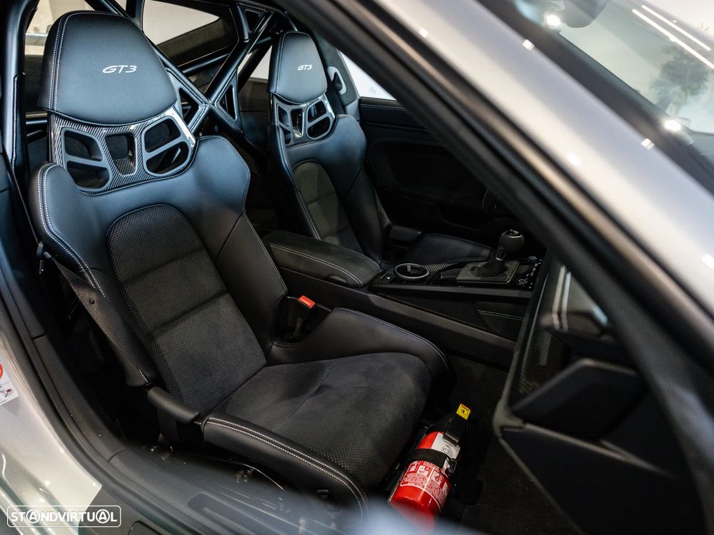 Porsche 911 (992) GT3 PDK - 32